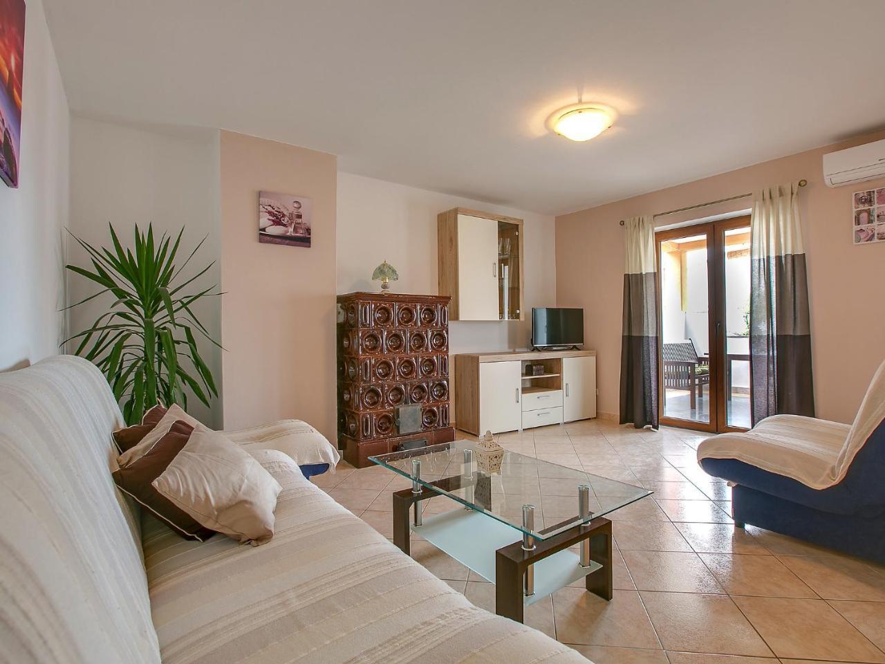 Ivkovic By Interhome